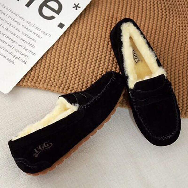 UGG Flats Moccasin - Image 12