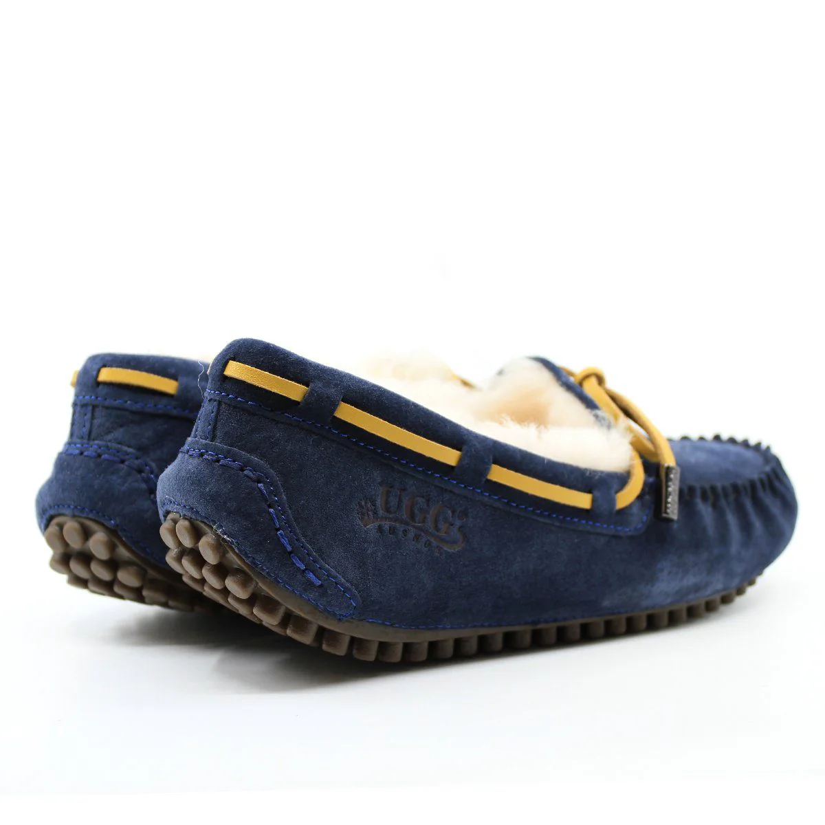 UGG Ozsnow Premium Moccasin - Image 29