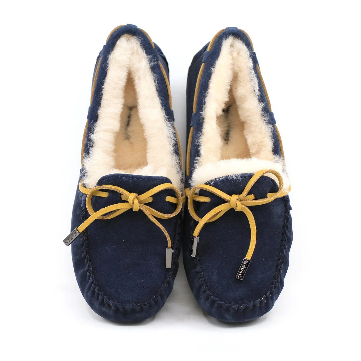 UGG Ozsnow Premium Moccasin - Image 34