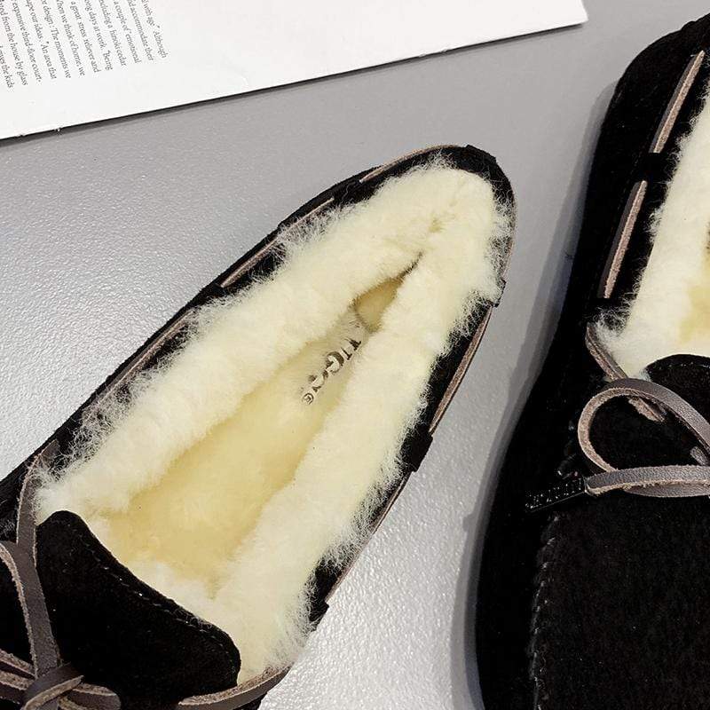UGG Ozsnow Premium Moccasin - Image 35