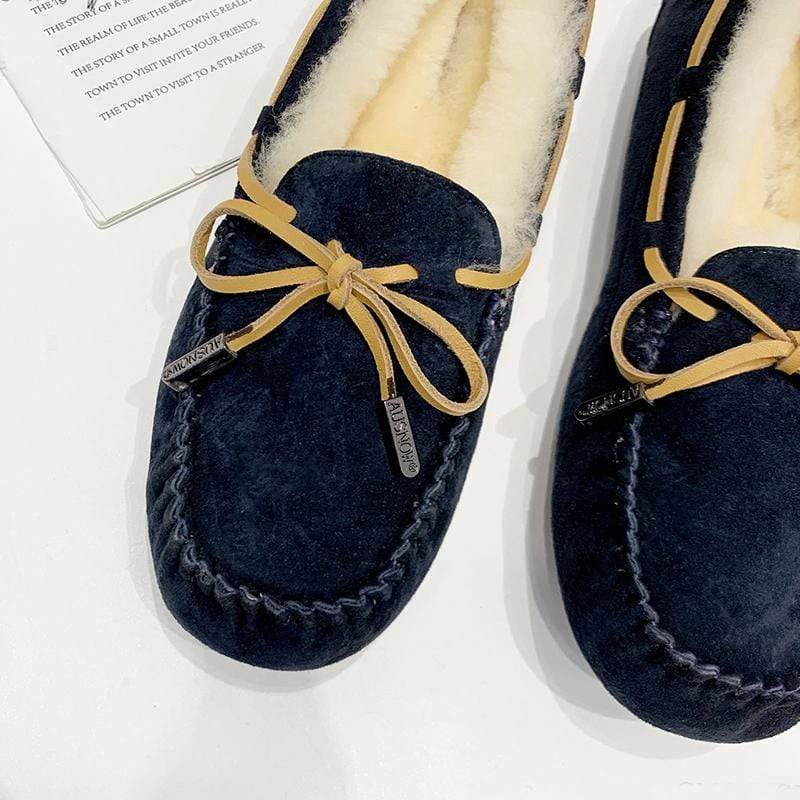 UGG Ozsnow Premium Moccasin - Image 42