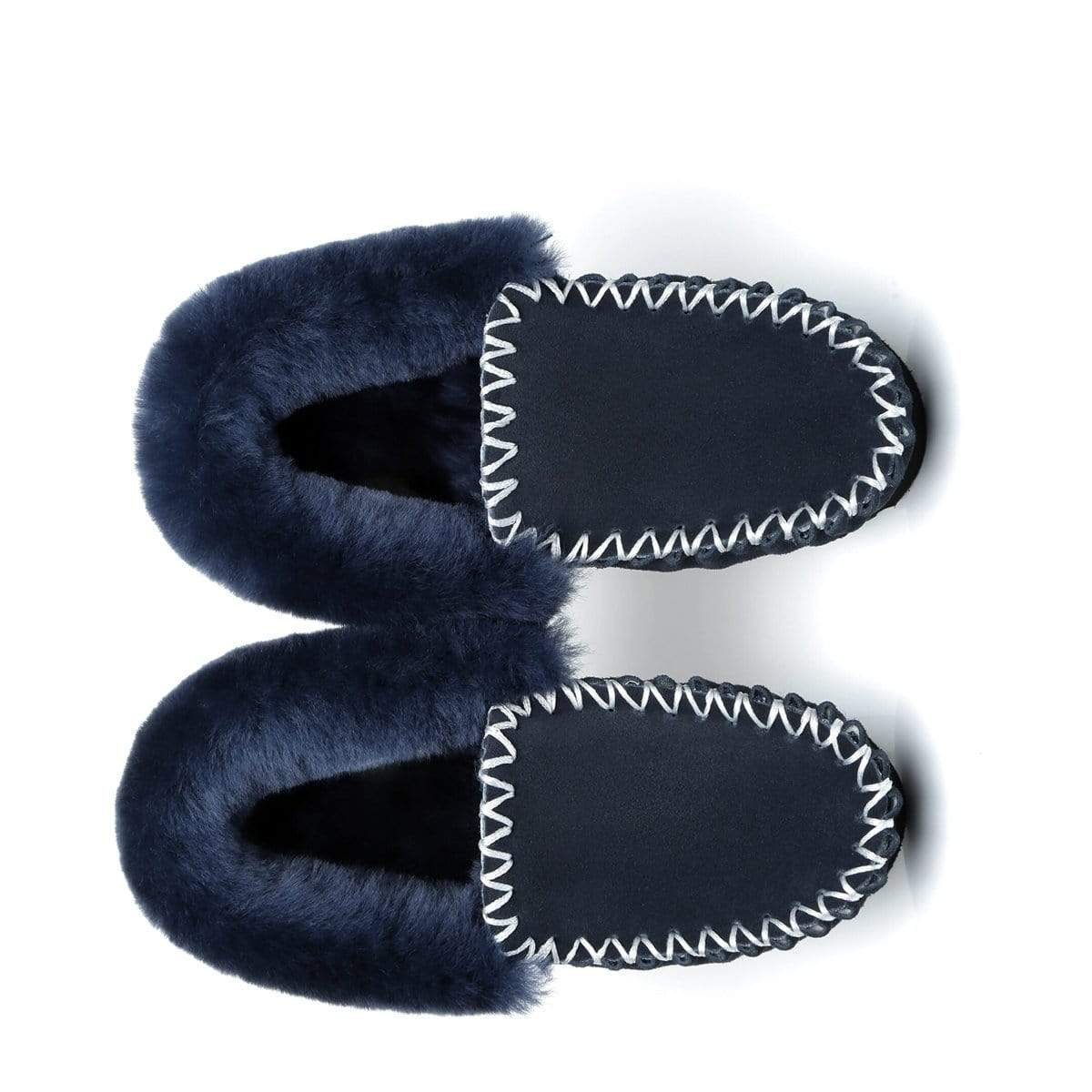 UGG Premium Traditional Moccasin - Image 20