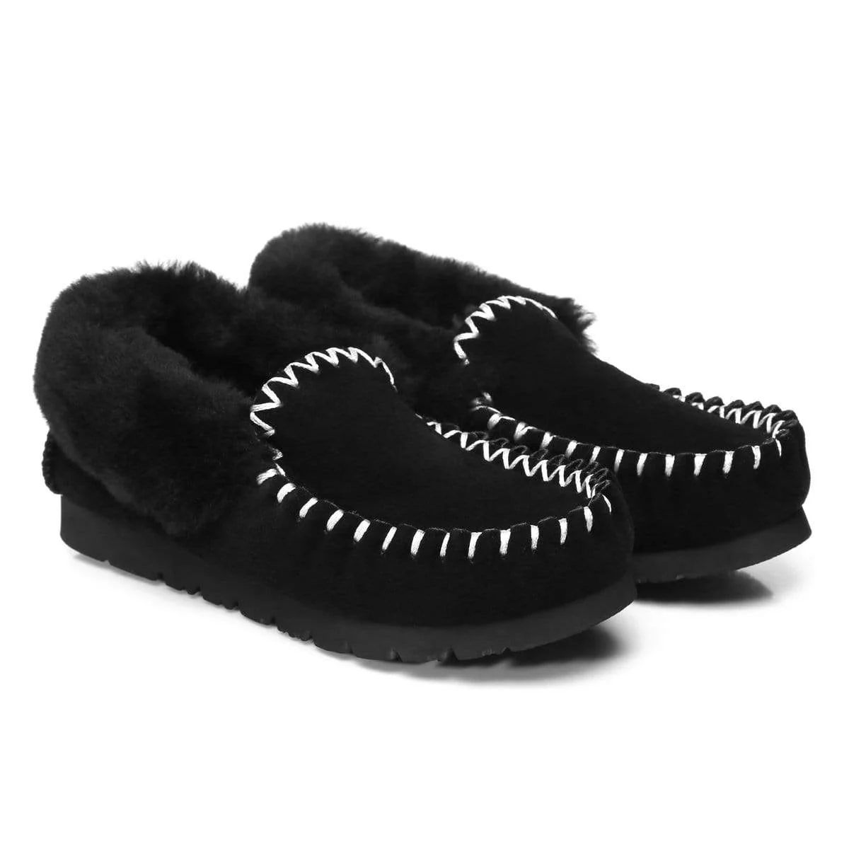 UGG Premium Traditional Moccasin - Image 24