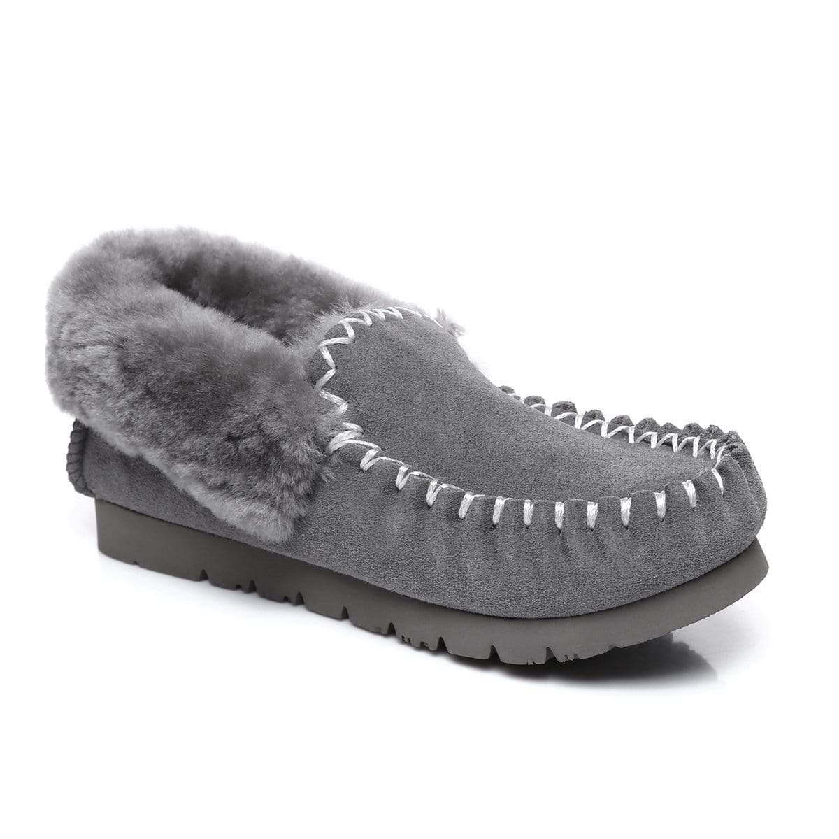 UGG Premium Traditional Moccasin - Image 28