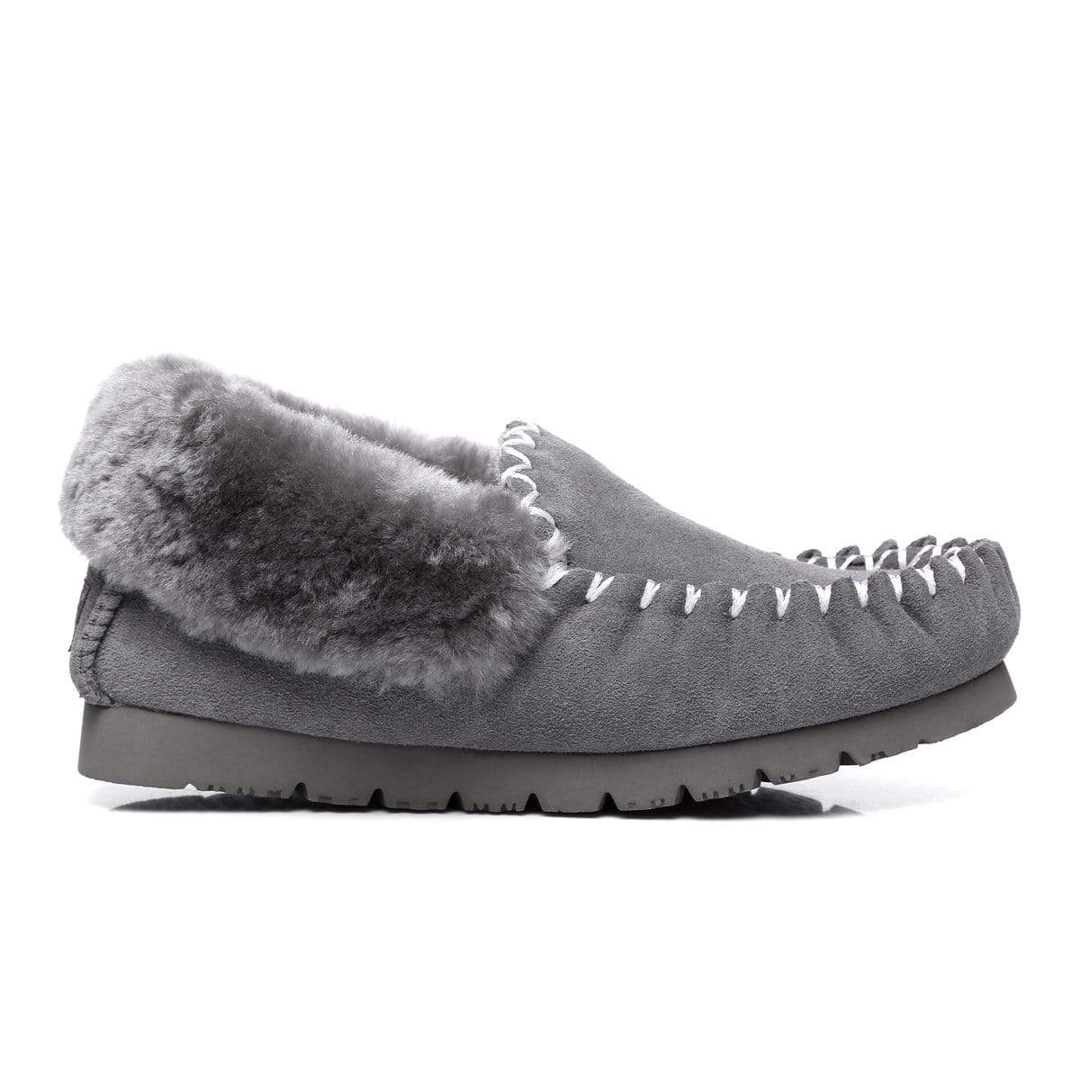 UGG Premium Traditional Moccasin - Image 30