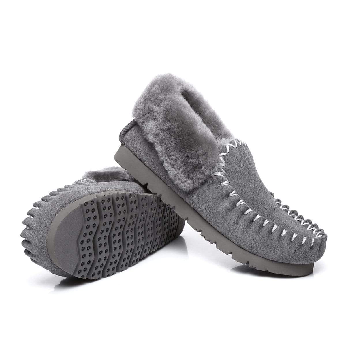 UGG Premium Traditional Moccasin - Image 32