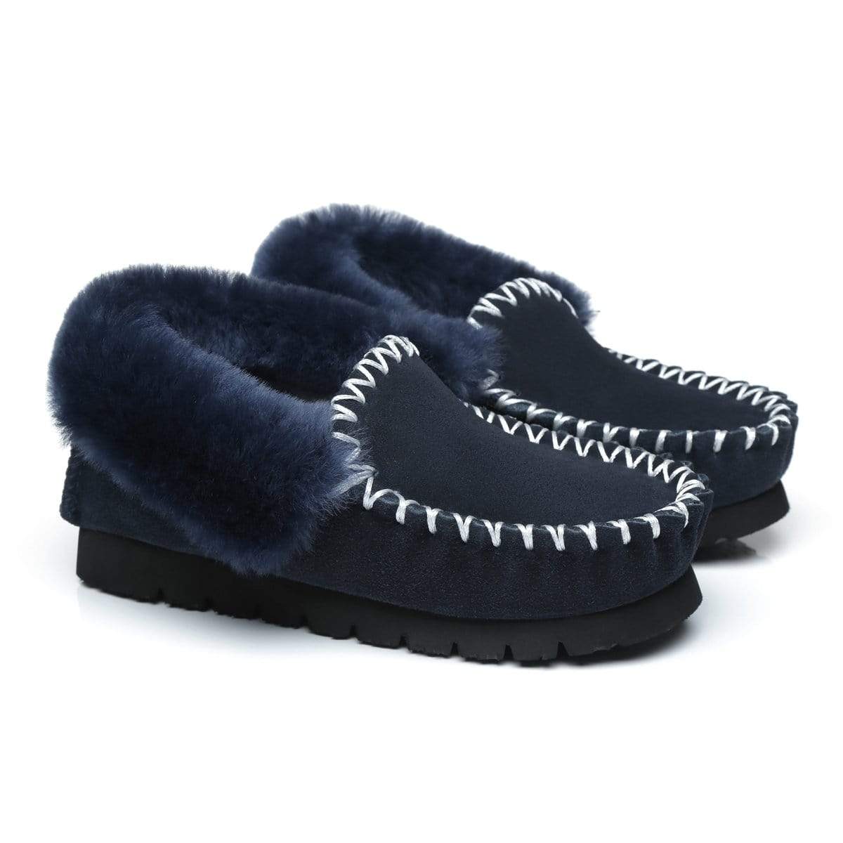 UGG Premium Traditional Moccasin - Image 34